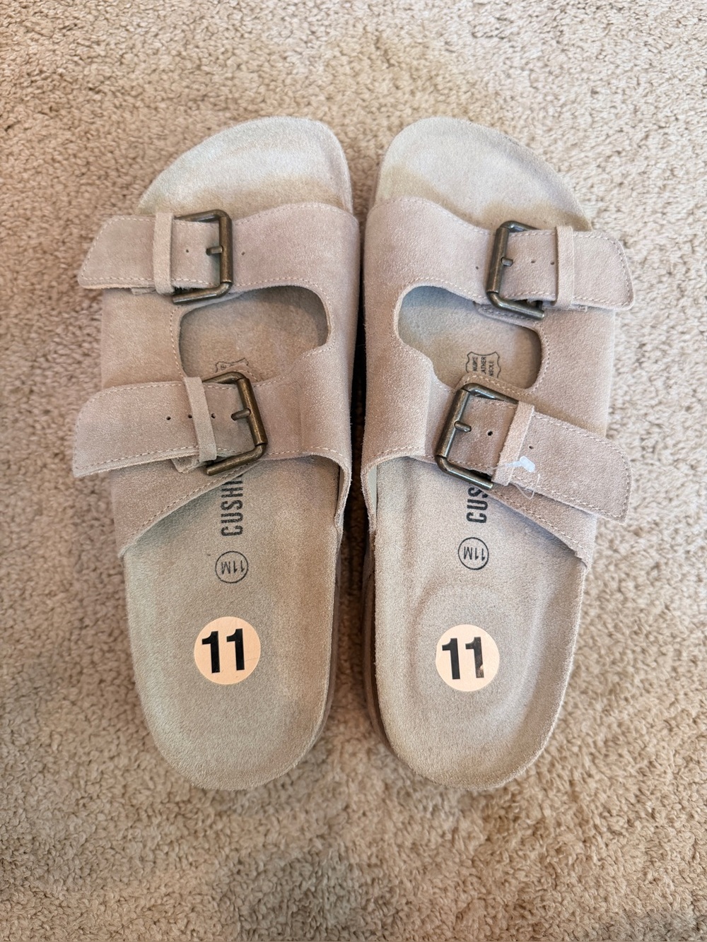 CUSHIONAIRE Guru Platform Sandals Women